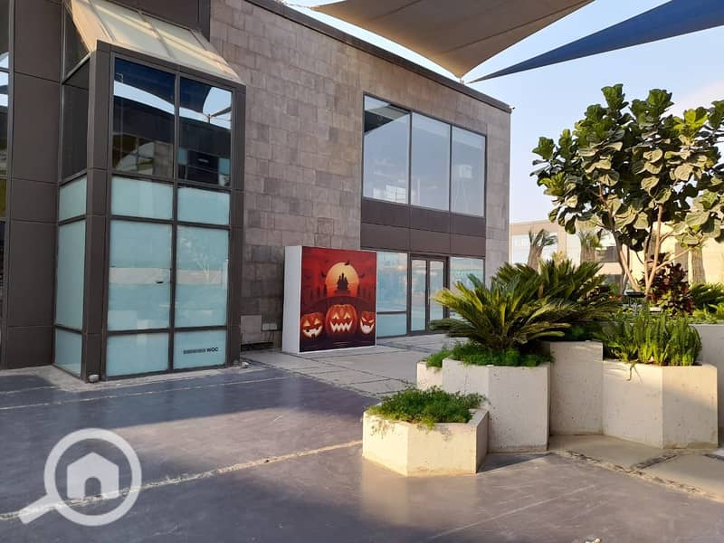 8 WhatsApp Image 2022-11-09 at 3.21. 41 PM. jpeg