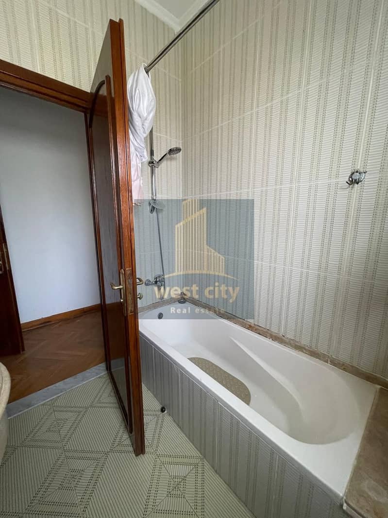 7 IMG-20251110-WA0079(1). jpg