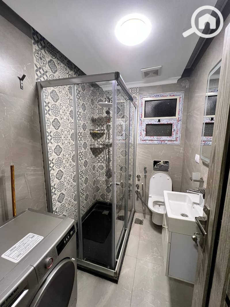 10 cdb83fca-27d7-4079-8e61-963613c7dc0d. jpeg