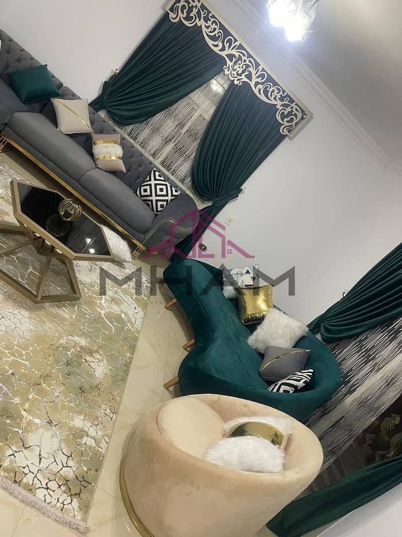 3 photo_5841628716746869682_y. jpg