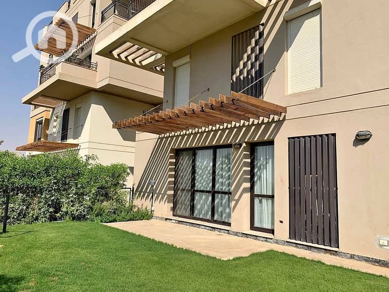 12 573546255_2073765789694706_4076794622301997364_n. jpg