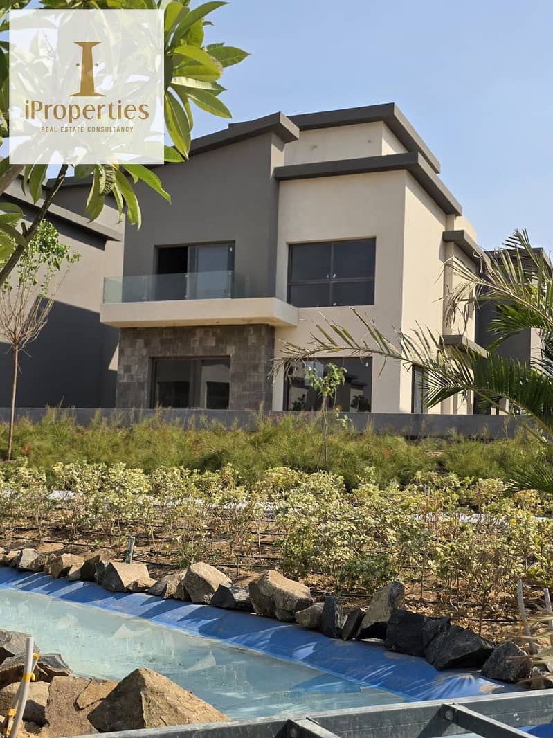 3 565669849_1889712658610048_4010355537545189707_n. jpg