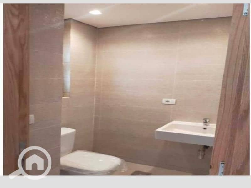 5 WhatsApp Image 2025-11-19 at 11.48. 23 PM. jpg