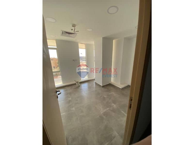 5 57212949-61cb-4db5-983a-99f8e17e88b3. jfif. jpg