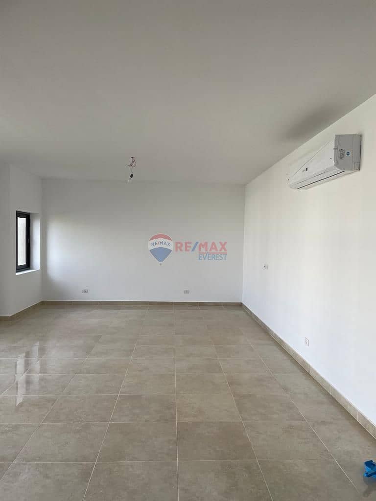 4 WhatsApp Image 2025-11-14 at 2.03. 45 PM (1). jpeg