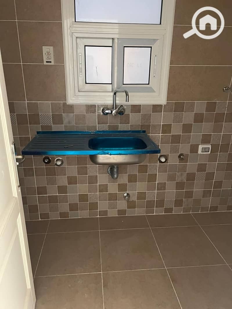 4 WhatsApp Image 2025-11-23 at 10.44. 36 PM (1). jpeg