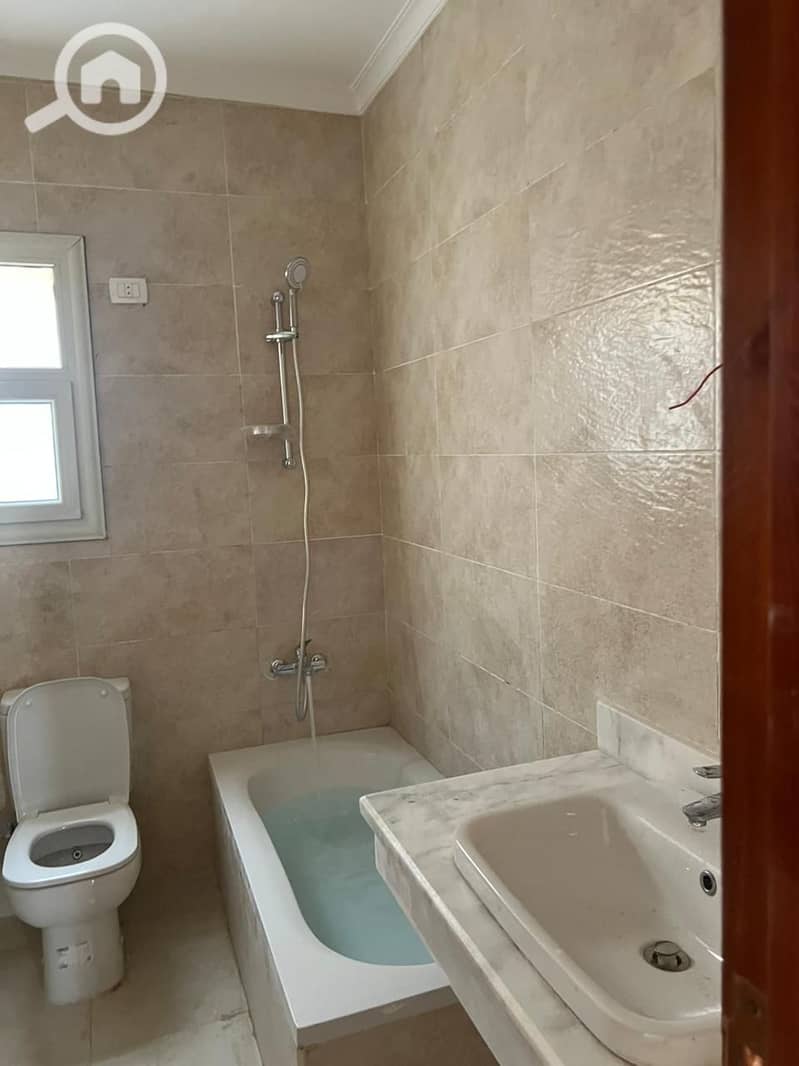 11 WhatsApp Image 2025-11-22 at 10.53. 40 PM. jpeg