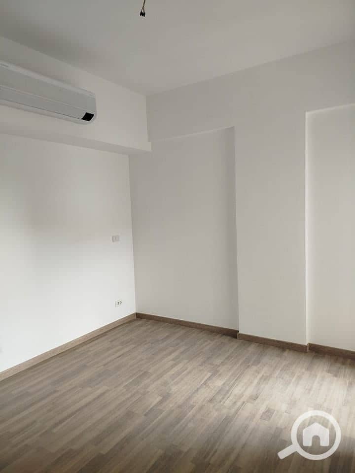 6 WhatsApp Image 2025-11-23 at 12.00. 03 AM (3). jpeg