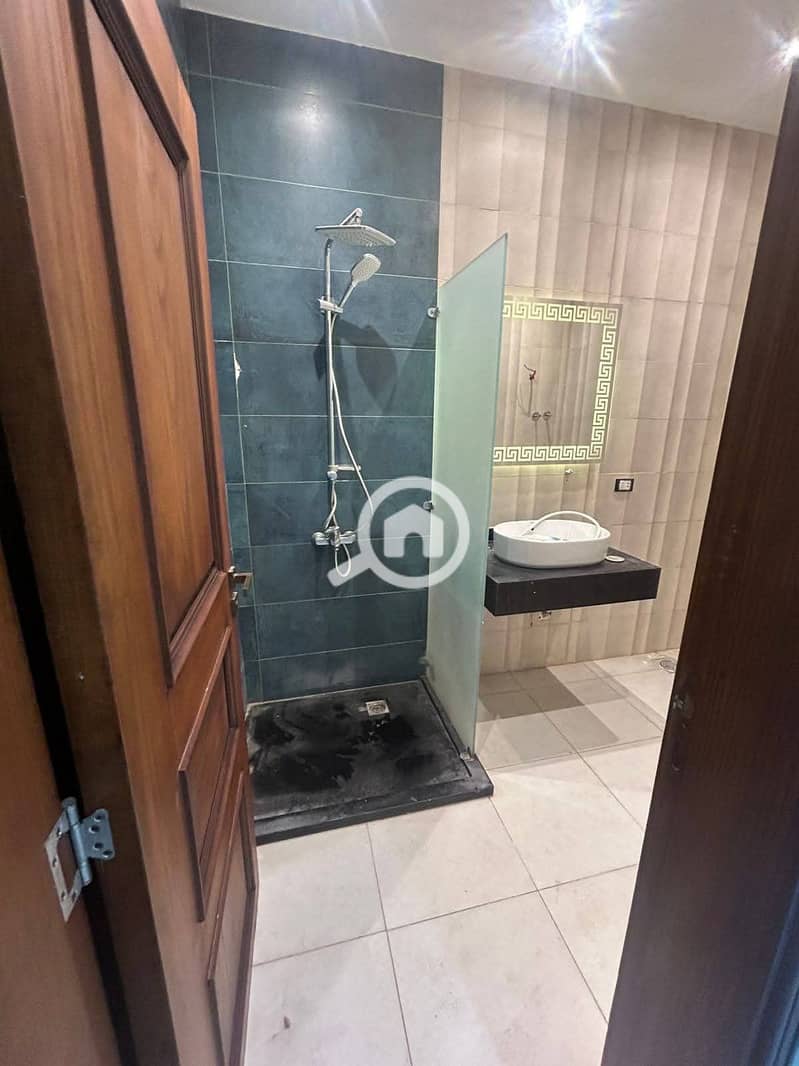 11 WhatsApp Image 2025-11-23 at 11.30. 26 PM (4). jpeg