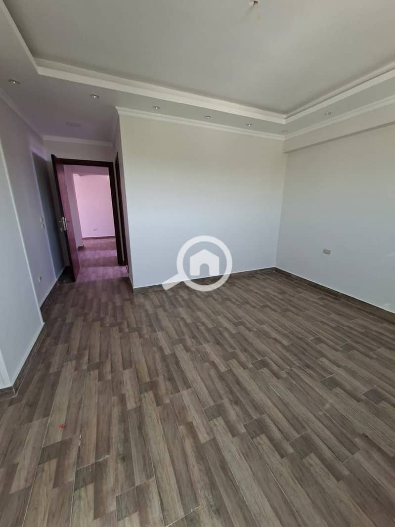 6 WhatsApp Image 2025-11-23 at 10.46. 50 PM (2). jpeg