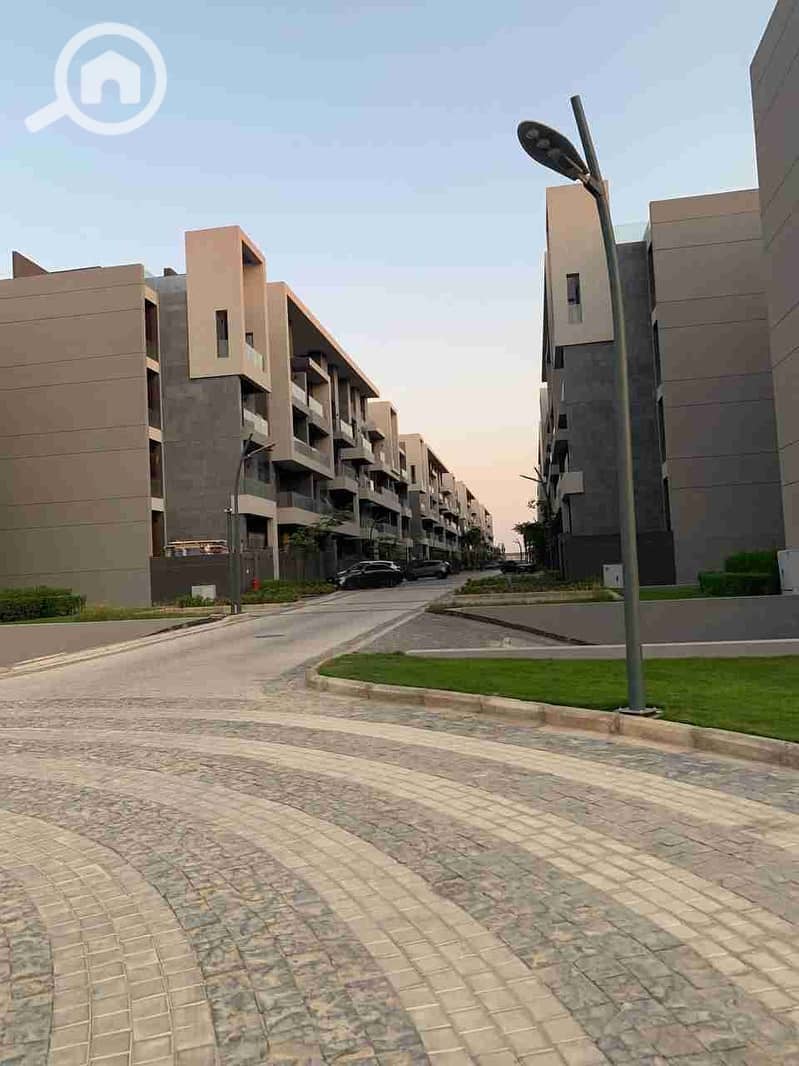 2 IMG_20230405_224520_017. jpg