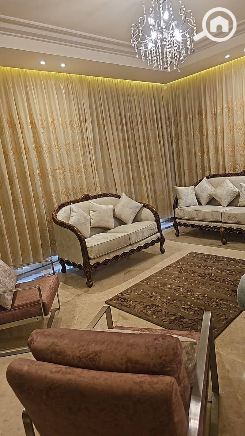 4 6653f526-fa00-4beb-9c5b-6bb53cc6916f. jpeg