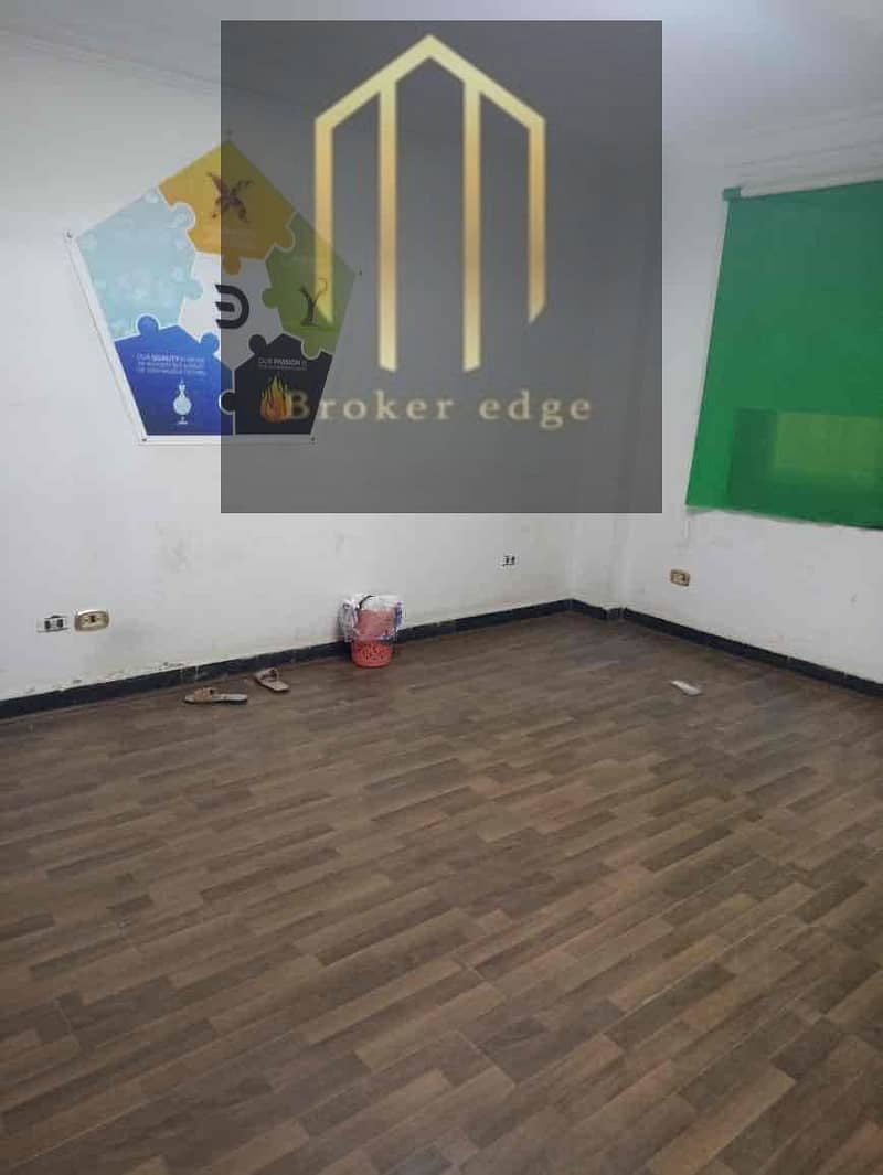 4 4cc31979-967d-4751-a1aa-c6fe191898ef. jpg