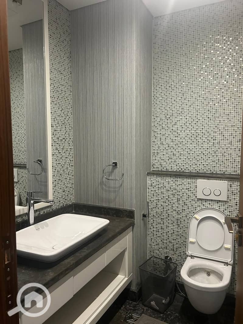 18 WhatsApp Image 2025-11-23 at 1.58. 01 PM (1). jpeg