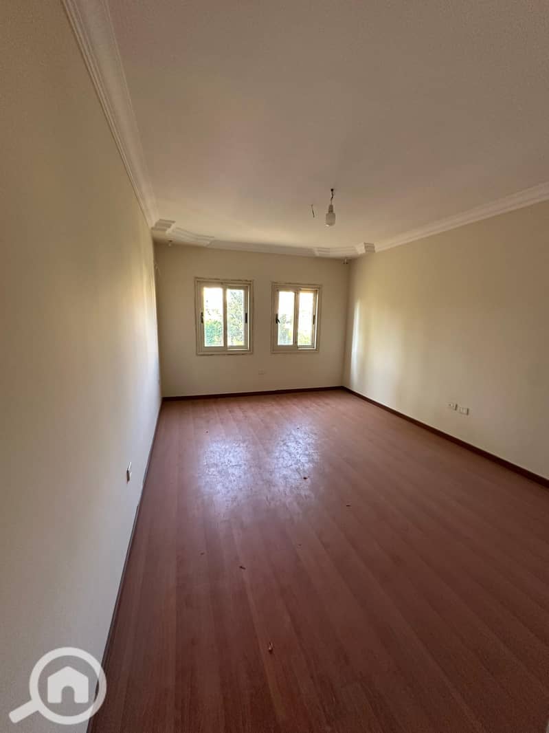 11 439585cc-f3bf-4281-8fc9-92fc7f3ebcc5. jpeg