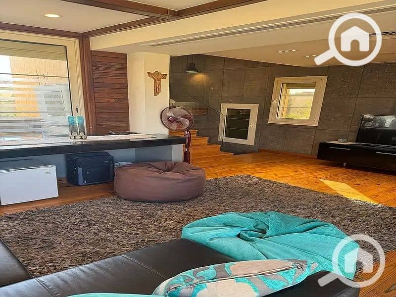 3 e2e4acae-56b5-4fce-bba1-f0c3f274b918. jpeg