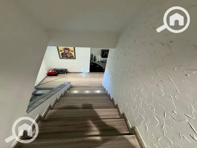 8 a97b836f-5eb8-42ca-94d5-c09d3bd0c5cb. jpeg