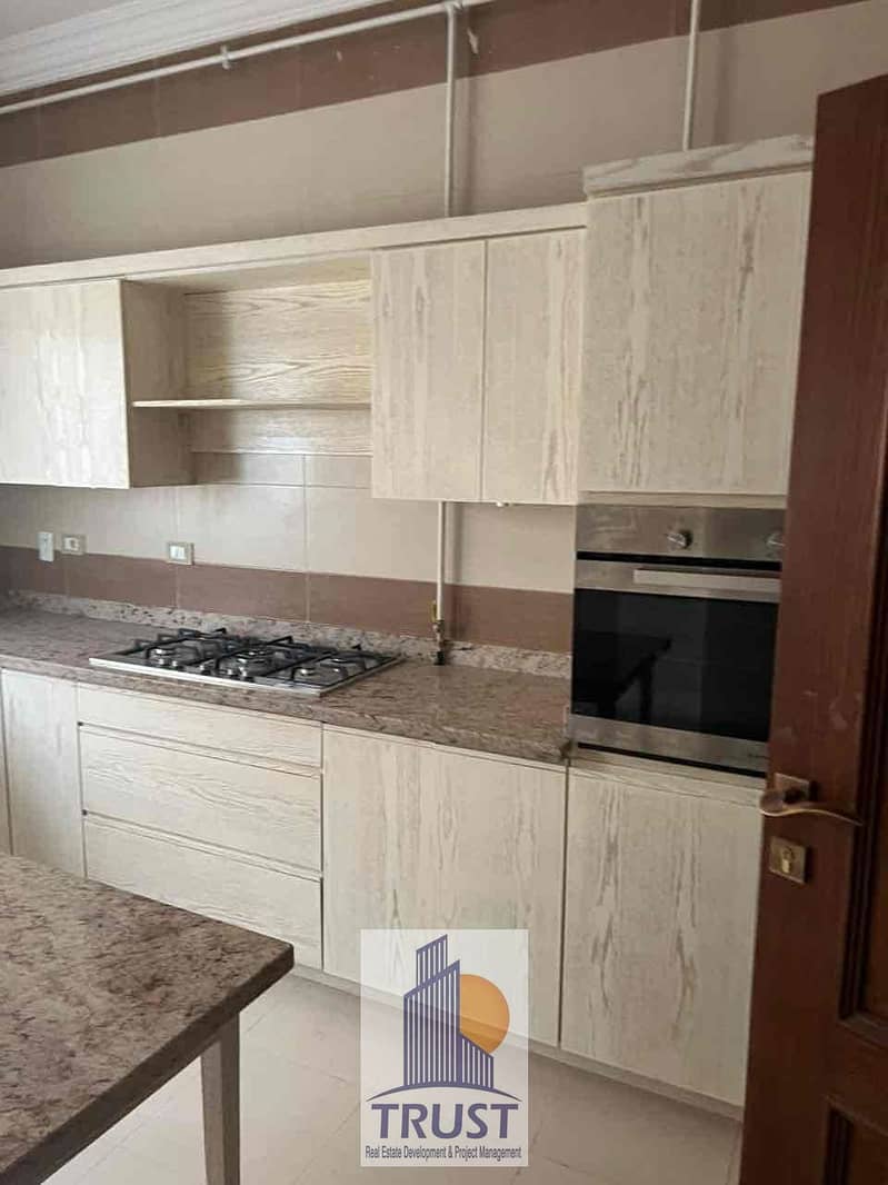 5 daf7849f-734e-445e-a126-477df0a5ed22. jpg