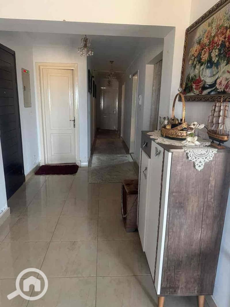 2 f9f617ab-4c9a-4173-9b12-17b3ef9c12a5. jpg