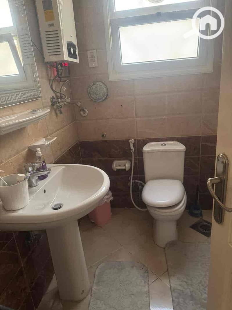 5 e9784c99-c80a-4cdc-8f08-7693c2b4bcaa. jpg