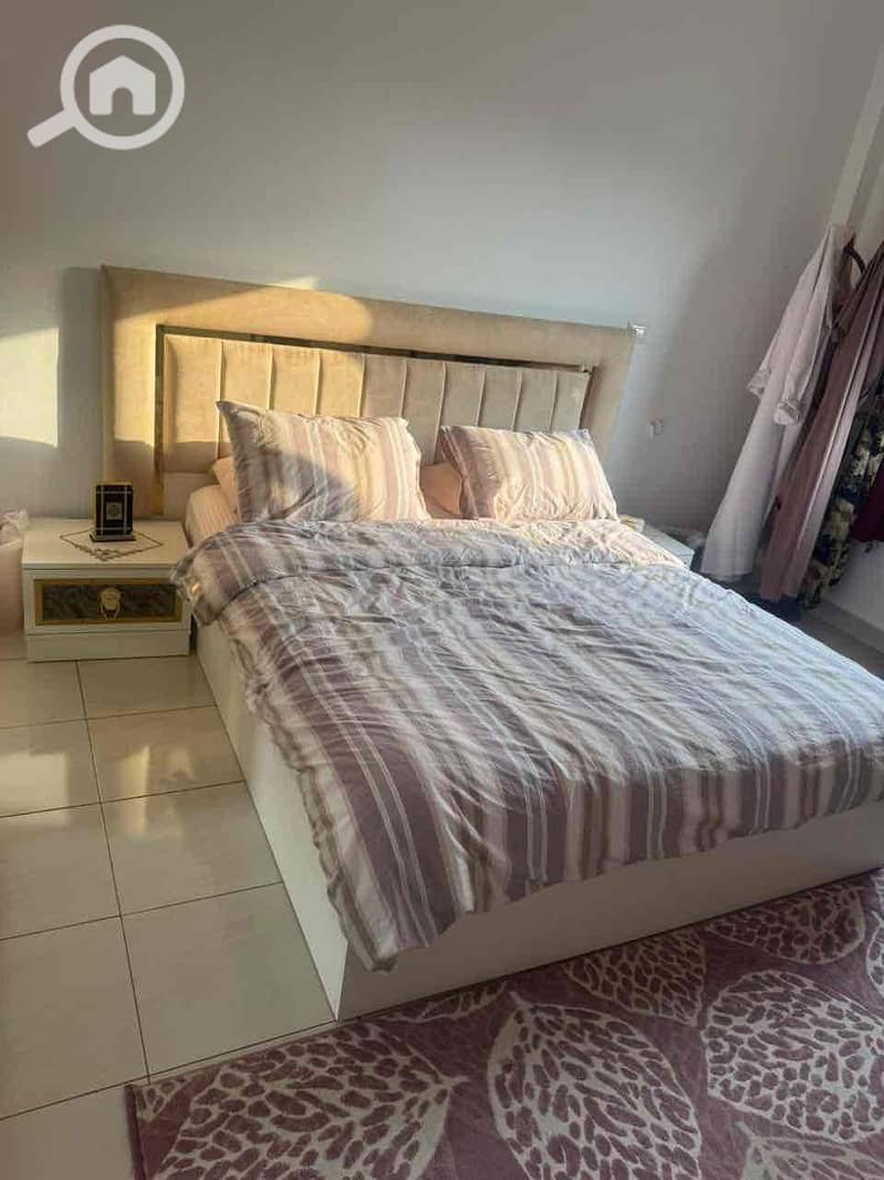 6 7ee42a62-73ad-4ed2-83f4-361b67e5e214. jpg