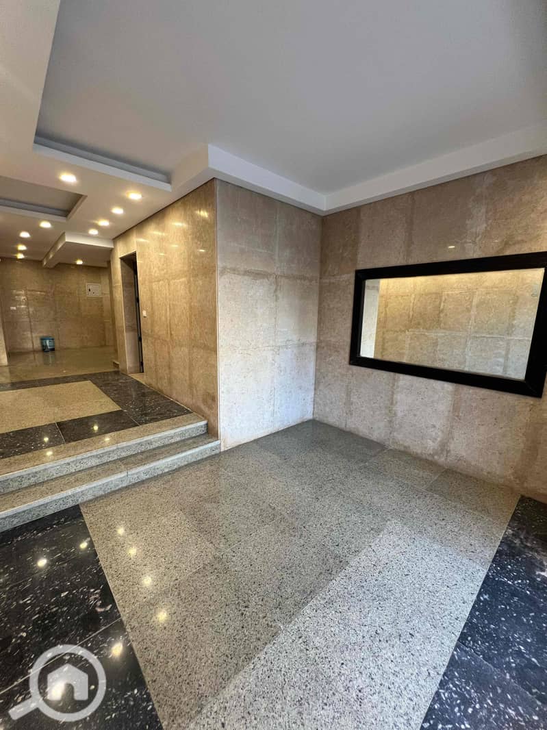 8 42f047d9-c297-4f9b-87e7-c0e312bbd353. jpg