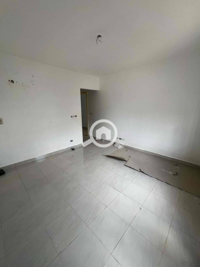 10 f276187d-2f4f-4c5e-8751-b816428aad73. jpg