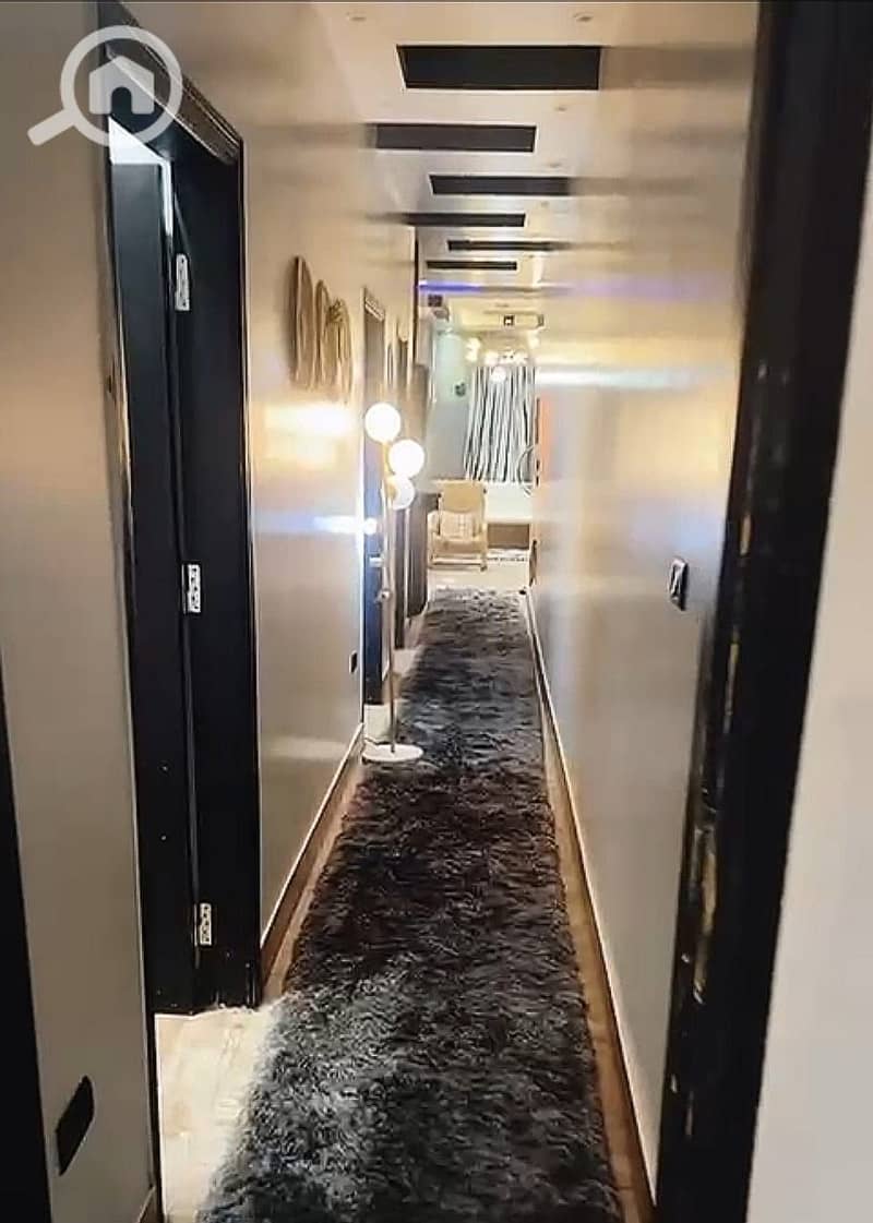 12 WhatsApp Image 2025-11-24 at 09.47. 21. jpeg