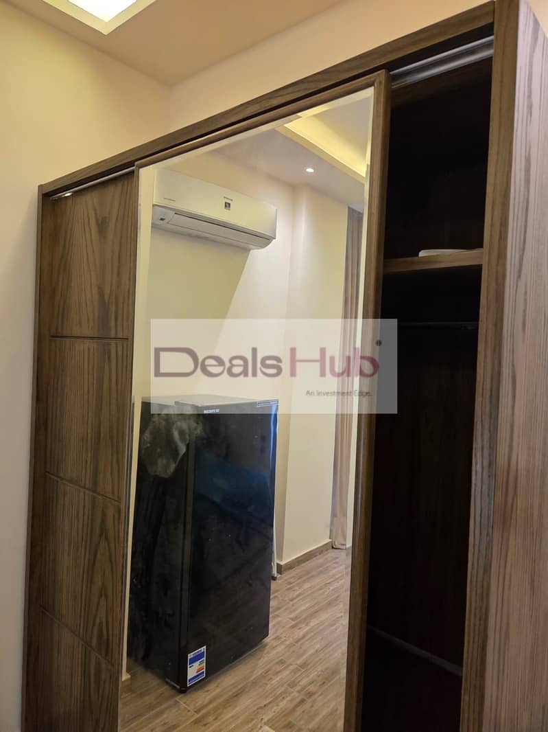 7 b442e538-471b-430a-b15c-bdc56293ac02. jpg