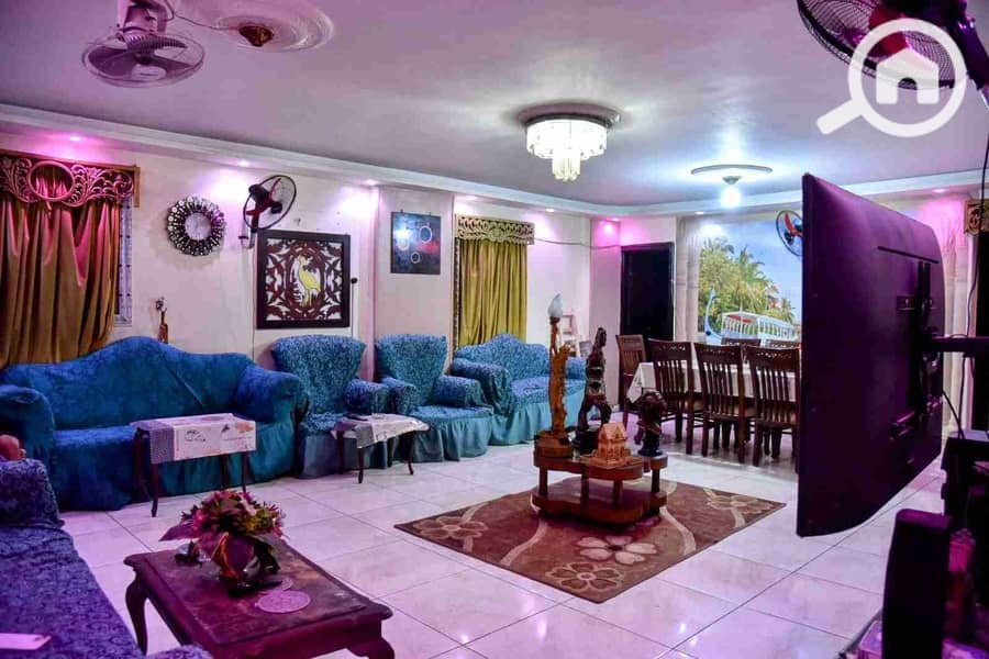 16 f4985d15-523a-4979-ac84-f8fe28bc16fc-1_all_1516. jpg