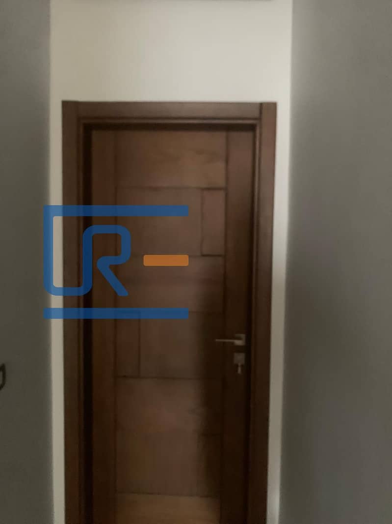 9 e756240b-9aaa-45ee-901c-590e1e0280b0. jpg