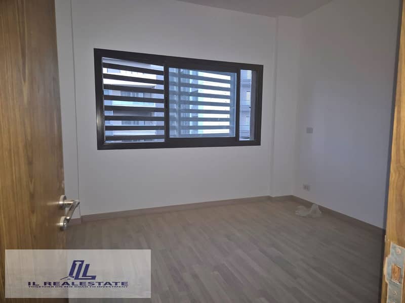 8 366be9a7-0000-40af-9889-68bdb79ebb43. jpg