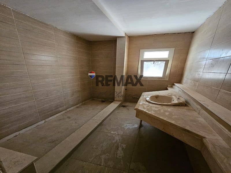 7 7a6b3bb8-e780-4e7c-8a5e-044aef42ec5b. jpg