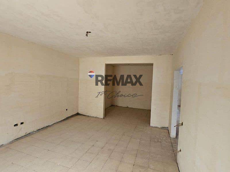 18 868d6604-2b84-4174-b0c4-309c668849c0. jpg