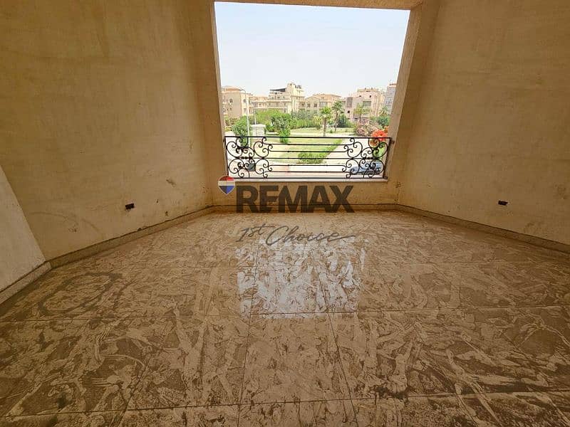 36 ea389505-8ddd-4ef4-9d82-e6dbd31a8d7c. jpg