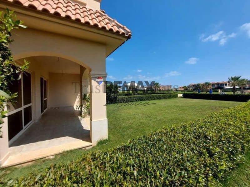 4 4e3325a9-3c1a-414e-ab66-1dd38002e1d3. jpg