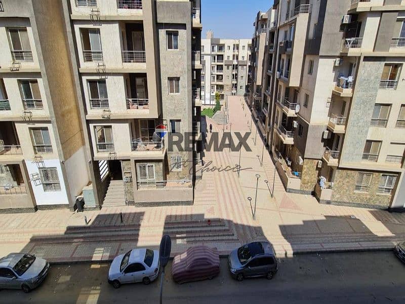 4 d01cf8d4-c944-4ea4-880f-2b7686d6f20a. jpg