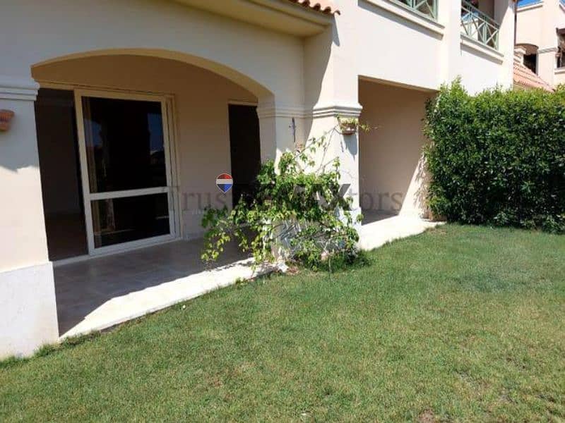 5 a2705b51-dafe-47b0-9aaf-1c7b03fd8bbc. jpg