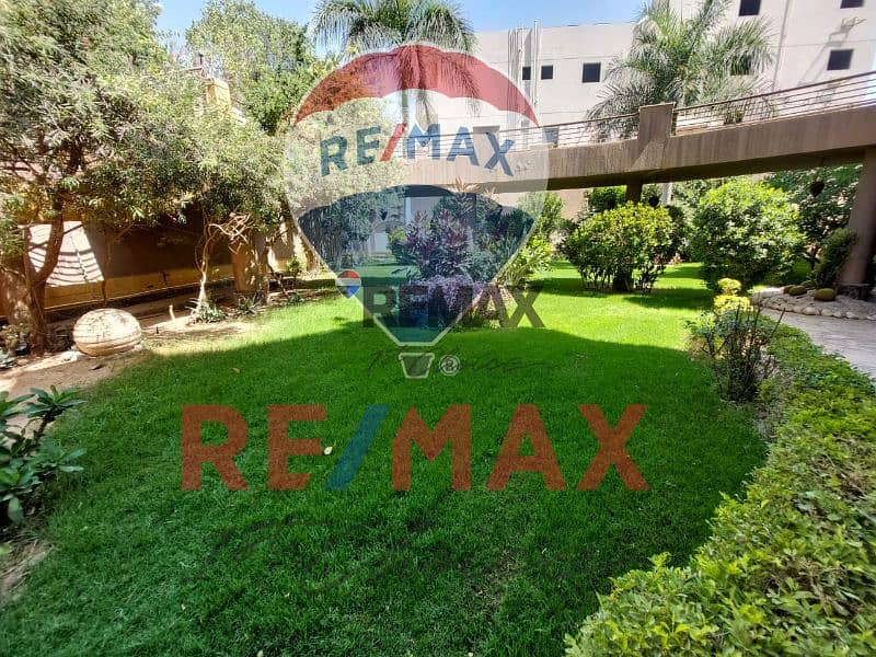 2 a6e1e5ef-f7ac-4672-bfaf-5f813702af8a. jpg