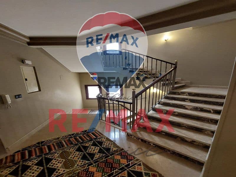 15 9c63d6a0-6fdc-4b9a-a195-e62c68423ad9. jpg