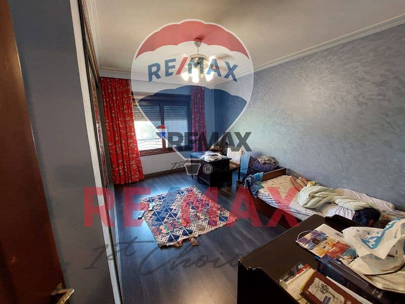 33 da574211-c510-4d9b-a558-46799b6b6ad4. jpg