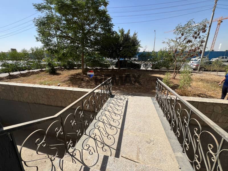 2 42d04f7b-b511-4868-946a-304d09140844. jpg