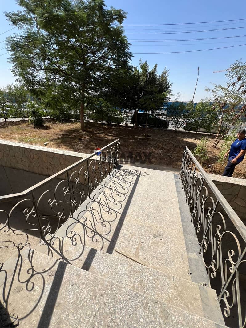 4 a7199a63-121d-41f1-84c8-98118f1cb7b9. jpg