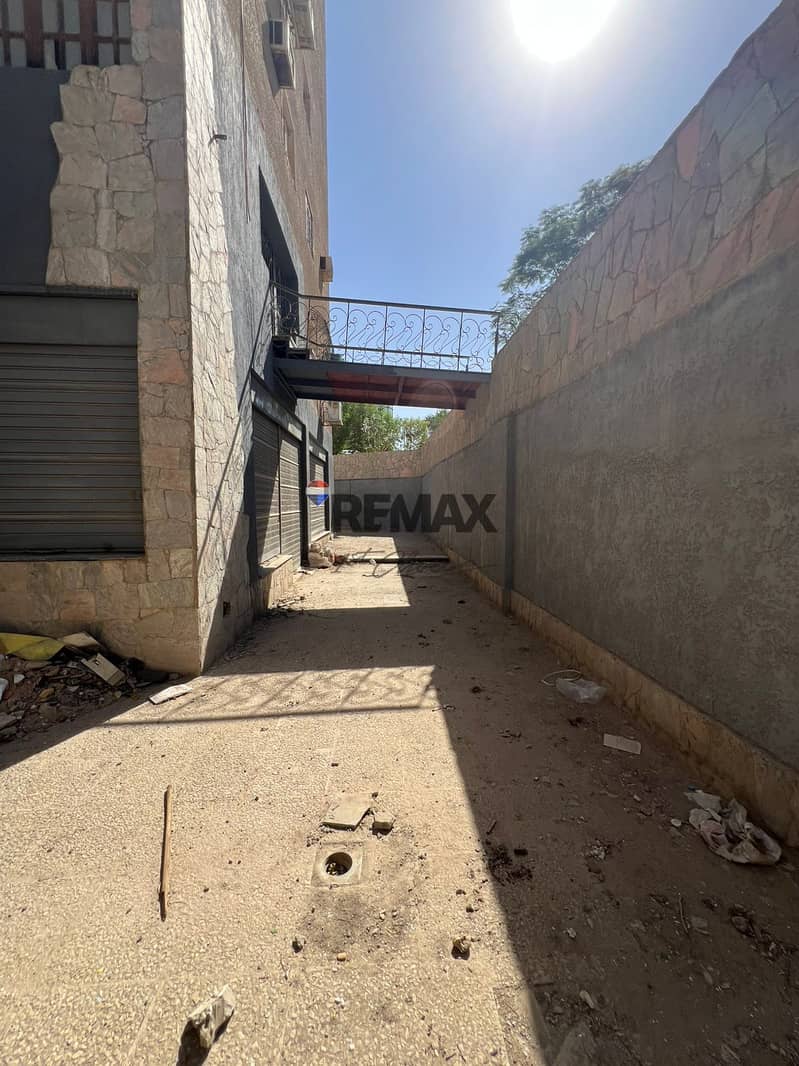 5 6a0be63f-5c1d-40a7-b32d-5793b8e97d13. jpg