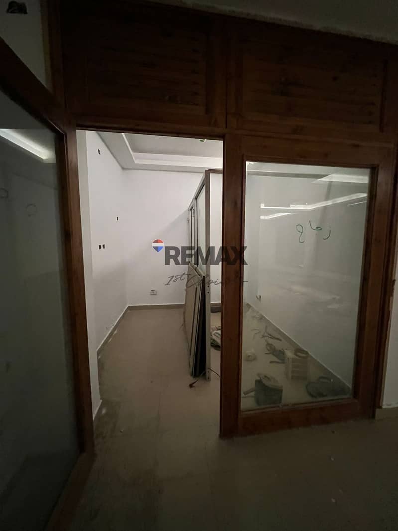 14 27069133-fd59-4bfd-bb07-e4cc3418d727. jpg