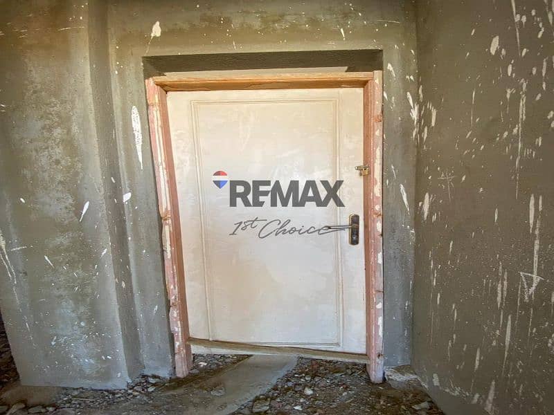 8 5bceab2c-f62a-43fa-a587-6f65a27e451f. jpg