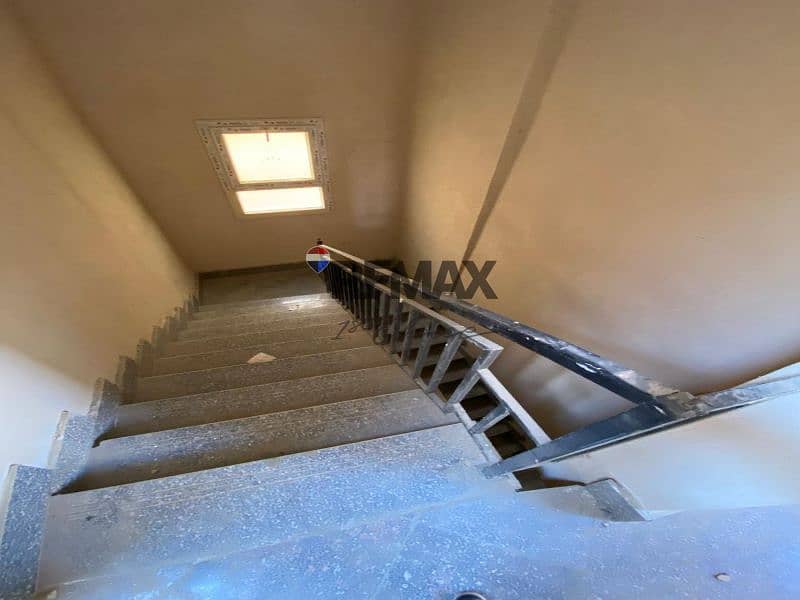 10 90cbcf1b-5aa1-4ad1-ac30-b14953caf778. jpg