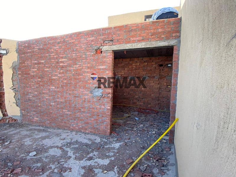 16 b983e21d-519d-44c8-b39a-d4660faa8bf8. jpg