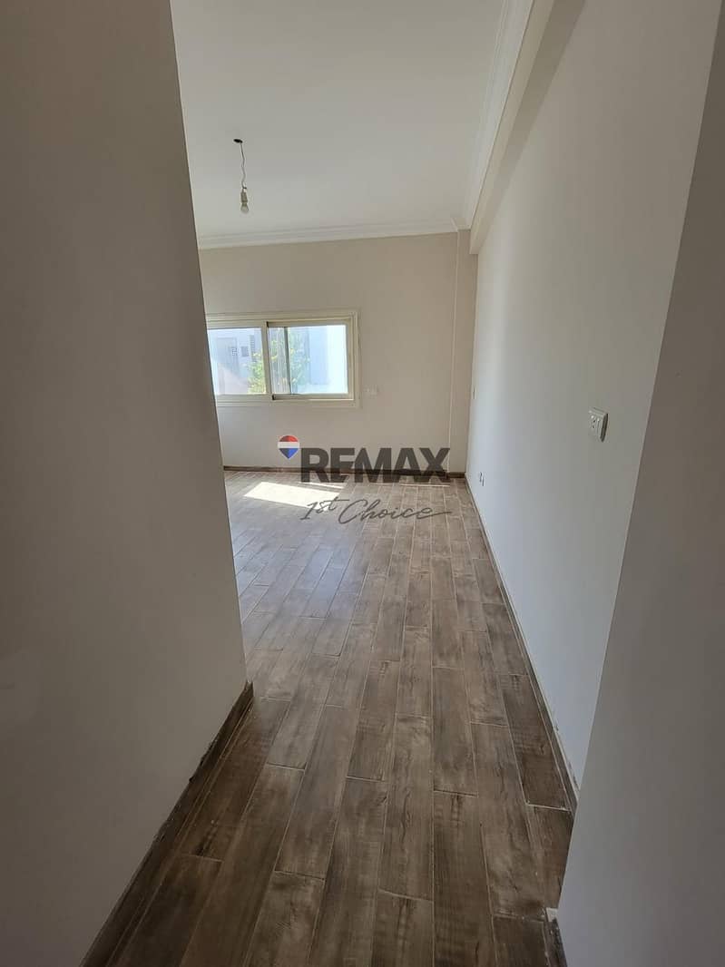 25 7661489c-868f-4b5a-ab1c-5068fc6a72d9. jpg