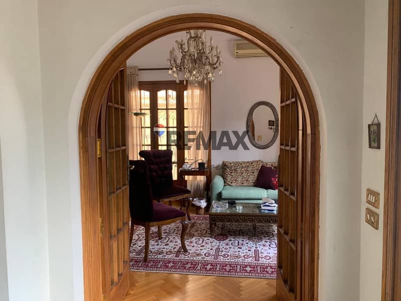 10 2976190d-424e-42bb-9526-c027fcb858fc. jpg